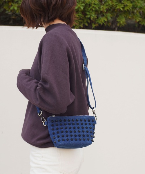 RiNc (リンク)の「【 GLAM JAM / グラムジャム 】 スタッズ ショルダー バッグ(ショルダーバッグ・レディース・モカ/ブラック/オレンジ/ブラック系その他2/インディゴブルー/ブラック×ゴールド/ホワイト系その他/ブルー系その他2/その他1/カーキ/イエロー/ブラック系その他/その他2/ブルー系その他3/その他/ピンク/ピンク系その他/サックスブルー/ホワイト×ゴールド/サックスブルー系・FREE)」の11枚目の写真