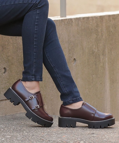 KOBE LETTUCE(コウベレタス)の「ダブルモンクストラップ厚底ローファーシューズ(ローファー・レディース・シルバー系その他/ブラウン/ブラック・S/LL/M/L)」の1枚目の写真