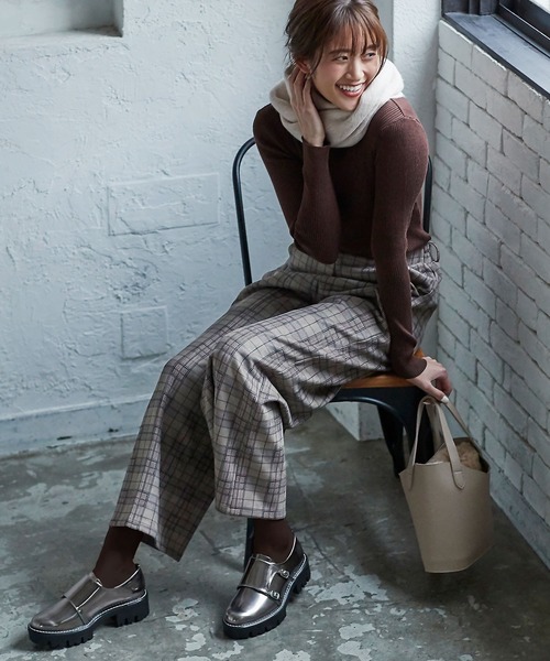 KOBE LETTUCE(コウベレタス)の「ダブルモンクストラップ厚底ローファーシューズ(ローファー・レディース・シルバー系その他/ブラウン/ブラック・S/LL/M/L)」の18枚目の写真