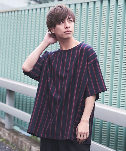 CASPER JOHN（キャスパージョン）の「Big Silhouette Stripe T-shirts/ビッグシルエットストライプＴシャツ（Tシャツ/カットソー・メンズ・ブラック/ネイビー・マルチサイズ）」の11枚目の写真