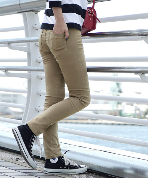 zootie(ズーティー)の「エアパンツ(その他パンツ・レディース・フューシャピンク/ストライプ/ブラック系その他/ブラック×ホワイト/チャコール/ブラック系その他2/マスタード/ケミカルウォッシュ/ダークベージュ/ブルー系その他/グレイッシュベージュ/ホワイト系その他/ネイビー/オリーブ/バーガンディー/インディゴブルー/ブラック/ブルー系その他2/チェック/グレー系その他/ブラウン/グリーン/ミント/ライトイエロー・S/M/L/LL/3L)」の10枚目の写真