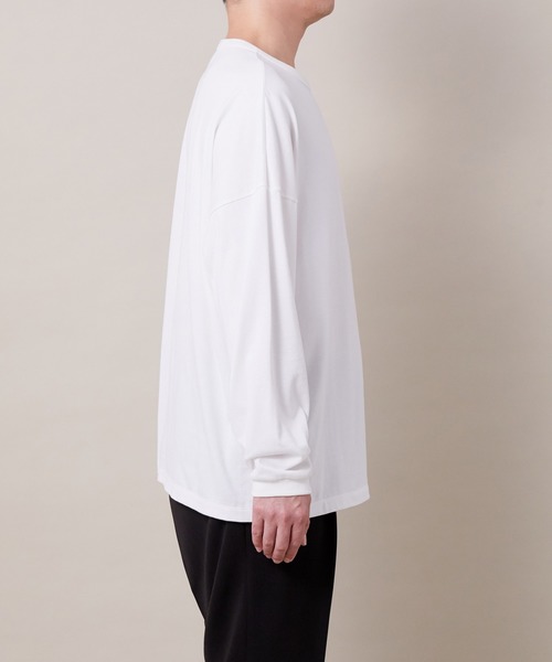 ADAM ET ROPE'(アダムエロペ)の「〈WEB・一部店舗限定〉【NORITAKE】ドロップショルダーBIG LS Tee(Tシャツ/カットソー・メンズ・ホワイト/チャコールグレー/ブラック/ワイン・M/L)」の14枚目の写真