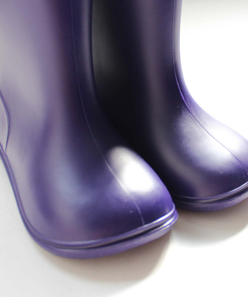 THE CASUAL（カジュアル）の「キッズ ロゴ パイピング レインブーツ（レインシューズ・キッズ・ブラック/ブラウン/カーキ/ネイビー/パープル/ピンク・16cm/17cm/18cm/19cm/20cm/21cm/22cm）」の15枚目の写真