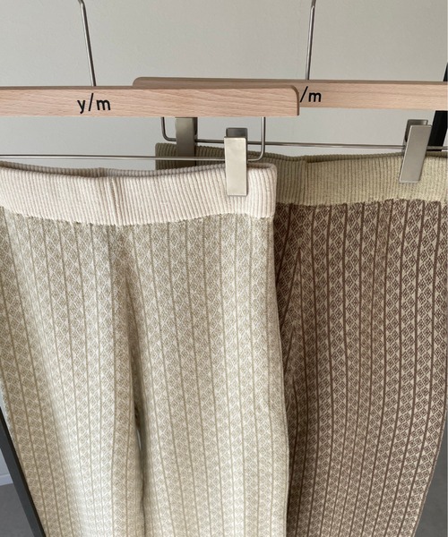 y/m by misato(イムバイミサト)の「アクリルジャガードストレートパンツ(その他パンツ・レディース・ベージュ/オフホワイト・FREE)」の4枚目の写真