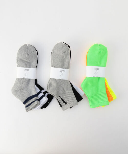 GLOSTER（グロスター）の「3P クォーターソックス（ソックス/靴下・メンズ・ホワイト/ブラック/レインボー・FREE）」の8枚目の写真