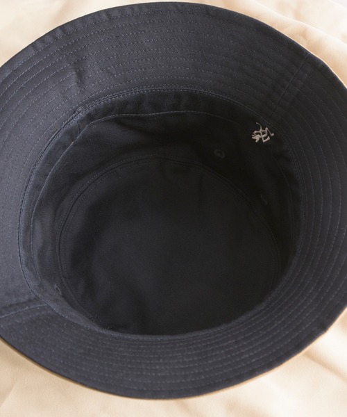 And A（アンドエー）の「GRAMICCI グラミチ / REVERSIBLE HAT ２WAYリバーシブル刺繍バケットハット / GAC-21S073（ハット・メンズ・ブラック/ネイビー・FREE）」の13枚目の写真