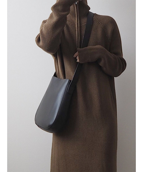 ISOOK（アイスー）の「Adjust round bag / アジャストラウンドバッグ（mi select）（トートバッグ・レディース・ブラック/グレイッシュベージュ/ブラウン・FREE）」の9枚目の写真