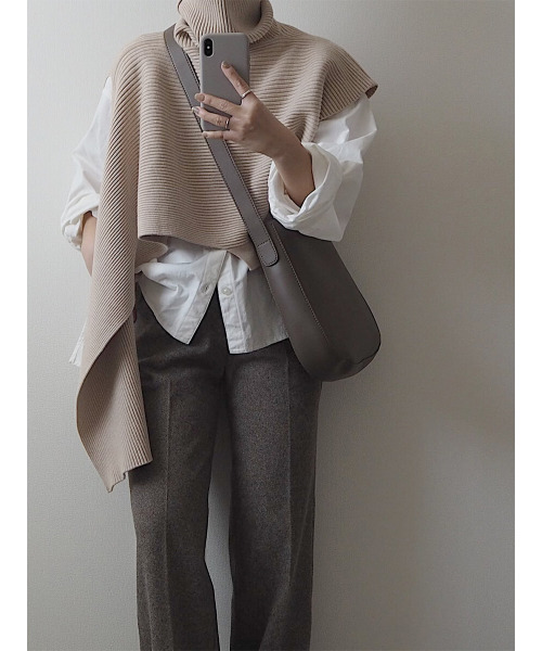 ISOOK（アイスー）の「Adjust round bag / アジャストラウンドバッグ（mi select）（トートバッグ・レディース・ブラック/グレイッシュベージュ/ブラウン・FREE）」の20枚目の写真