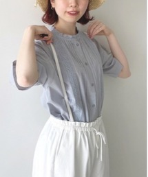 レースピンタックブラウス