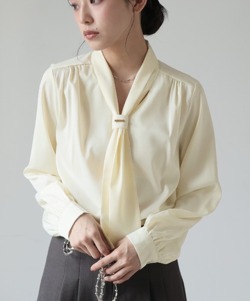 Ulysses（ユリシス）の「ボウタイブラウス（シャツ/ブラウス・レディース・ホワイト/グレー/キャメル/カーキ/ライトピンク/ブラック/イエロー・M/L）」の5枚目の写真