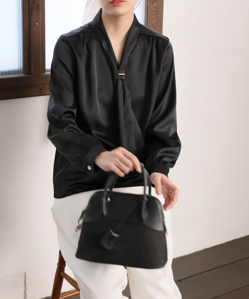 Ulysses（ユリシス）の「ボウタイブラウス（シャツ/ブラウス・レディース・ホワイト/グレー/キャメル/カーキ/ライトピンク/ブラック/イエロー・M/L）」の17枚目の写真