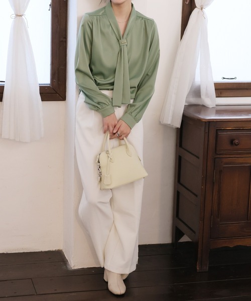 Ulysses（ユリシス）の「ボウタイブラウス（シャツ/ブラウス・レディース・ホワイト/グレー/キャメル/カーキ/ライトピンク/ブラック/イエロー・M/L）」の15枚目の写真