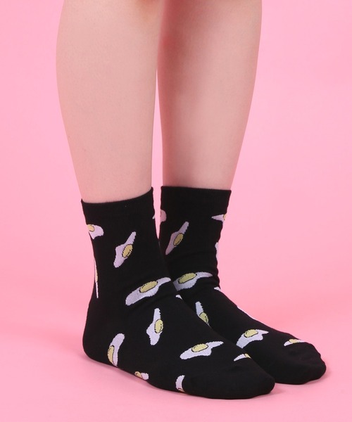 PUNYUS（プニュズ）の「目玉焼き総柄ソックス（ソックス/靴下・レディース・ホワイト/ブラック・FREE）」の11枚目の写真