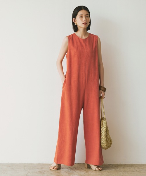 titivate(ティティベイト)の「ワイドシルエットノースリーブオールインワン(つなぎ/オールインワン・レディース・ベージュ/ネイビー/ダークオレンジ・S/M/L/PS(XS-S))」の5枚目の写真