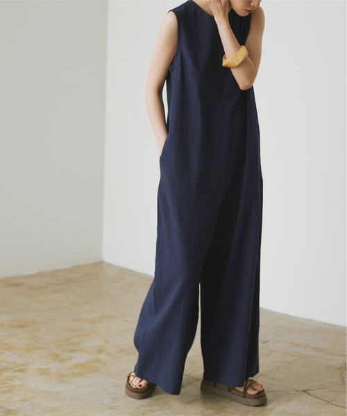 titivate(ティティベイト)の「ワイドシルエットノースリーブオールインワン(つなぎ/オールインワン・レディース・ベージュ/ネイビー/ダークオレンジ・S/M/L/PS(XS-S))」の22枚目の写真