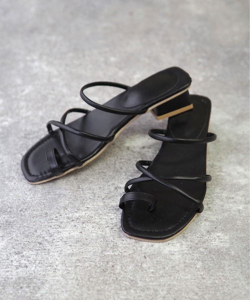 Riberry(リベリー)の「親指細コードサンダル(サンダル・レディース・ブラック/ホワイト/オレンジ・MEDIUM/LARGE)」の9枚目の写真