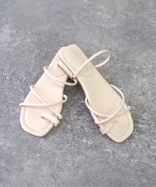 Riberry(リベリー)の「親指細コードサンダル(サンダル・レディース・ブラック/ホワイト/オレンジ・MEDIUM/LARGE)」の13枚目の写真