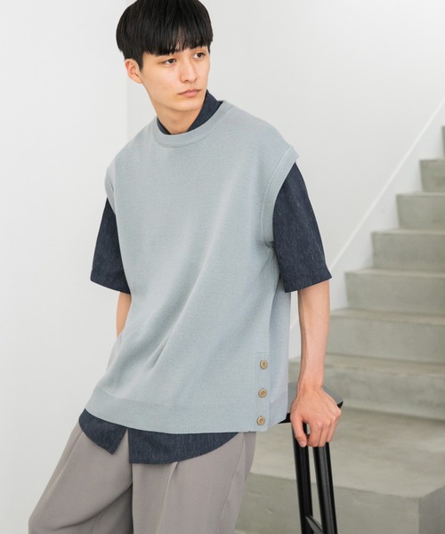 niko and...（ニコアンド）の「ミラノリブスリットイリベスト（ベスト・メンズ・ライトブルー/ブラック/ベージュ/オレンジ・FREE）」の4枚目の写真