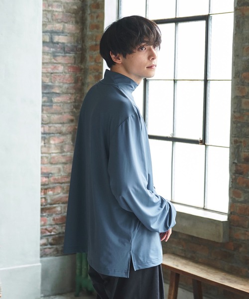 Alpinus(アルピナス)の「Alpinus - mock neck layered long t-shirt/モックネックレイヤードロンT(Tシャツ/カットソー・メンズ・ホワイト/ネイビー/グレイッシュベージュ・SMALL/MEDIUM)」の3枚目の写真