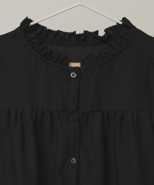 ROPE' PICNIC(ロペピクニック)の「【KIDS】【リンクコーデ】ティアードミニワンピース(ワンピース・キッズ・ブラック/オフホワイト・110/120/130/140)」の3枚目の写真