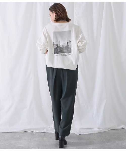 Alluge（アルージュ）の「求心タックパンツ（その他パンツ・レディース・オフホワイト/ブラウン/スミクロ・FREE）」の11枚目の写真