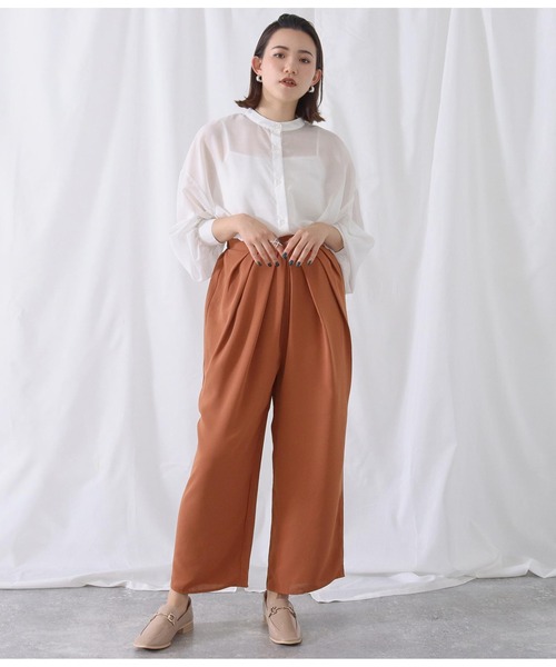 Alluge（アルージュ）の「求心タックパンツ（その他パンツ・レディース・オフホワイト/ブラウン/スミクロ・FREE）」の8枚目の写真