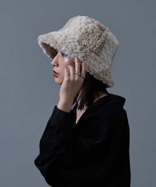 Ellno Loset(エルノロゼット)の「柄フェイクファーバケットハット(ハット・レディース・ブラウン/ライトベージュ・FREE)」の2枚目の写真