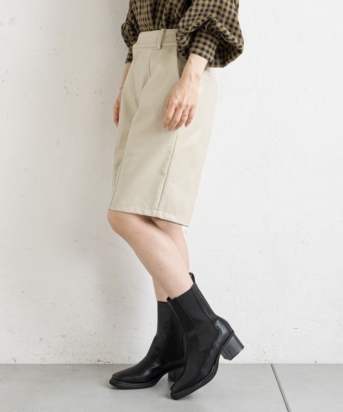 prose verse(プロズヴェール)の「合皮センターシームショートパンツ(その他パンツ・レディース・ブラック/アイボリー/ダークグリーン・FREE)」の13枚目の写真