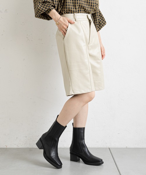 prose verse(プロズヴェール)の「合皮センターシームショートパンツ(その他パンツ・レディース・ブラック/アイボリー/ダークグリーン・FREE)」の15枚目の写真