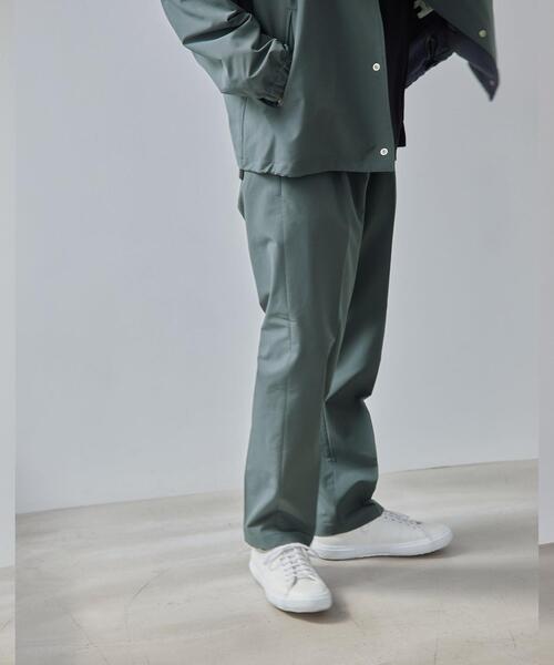 green label relaxing（グリーンレーベルリラクシング）の「フリーリッチ 1P ワイドテーパード ユーティリティー パンツ -撥水・ストレッチ-（その他パンツ・メンズ・ブラック/ダークグリーン・L/S/M/XL）」の2枚目の写真