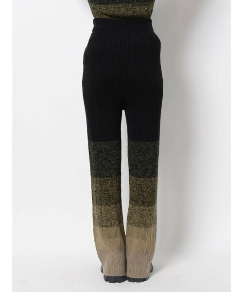 EMODA(エモダ)の「グラデーションリブパンツ(その他パンツ・レディース・ブラック/ブラウン/アイボリー・FREE)」の13枚目の写真