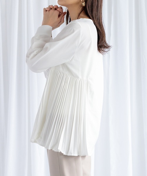 White Collection(ホワイトコレクション)の「【2021AW】サイドプリーツデザインブラウス&ベルト付きニットベスト・セットアンサンブル(ニット/セーター・レディース・ブラック/グレー/キャメル・FREE)」の22枚目の写真