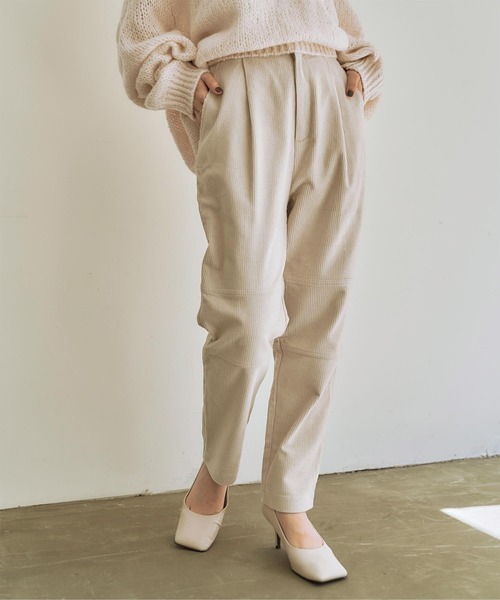 titivate(ティティベイト)の「コーデュロイ切替テーパードパンツ(その他パンツ・レディース・イエロー/ブラウン/アイボリー/ブルー・M/L/S)」の2枚目の写真