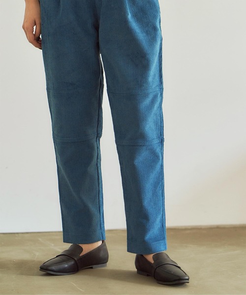 titivate(ティティベイト)の「コーデュロイ切替テーパードパンツ(その他パンツ・レディース・イエロー/ブラウン/アイボリー/ブルー・M/L/S)」の13枚目の写真