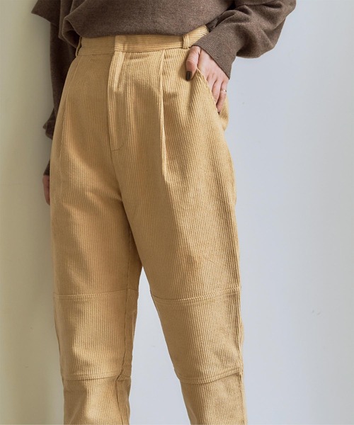 titivate(ティティベイト)の「コーデュロイ切替テーパードパンツ(その他パンツ・レディース・イエロー/ブラウン/アイボリー/ブルー・M/L/S)」の15枚目の写真