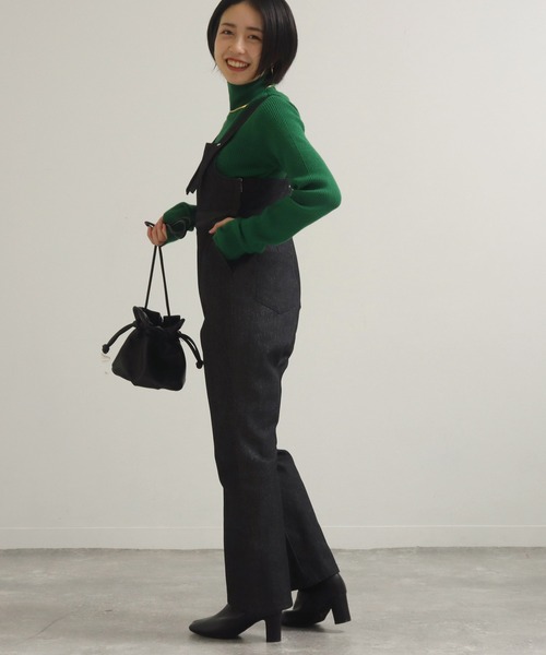 AULI（アウリィ）の「【低身長向けサイズ】フレアデニムサロペット（サロペット/オーバーオール・レディース・ブラック/インディゴブルー・S/XS/XXS）」の12枚目の写真