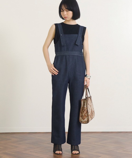 AULI（アウリィ）の「【低身長向けサイズ】フレアデニムサロペット（サロペット/オーバーオール・レディース・ブラック/インディゴブルー・S/XS/XXS）」の17枚目の写真