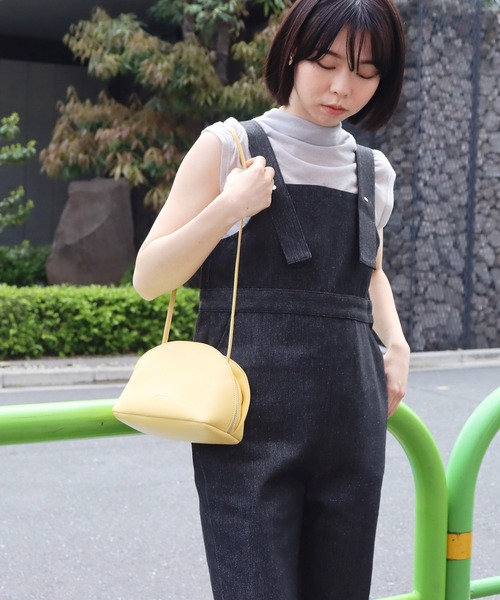 AULI（アウリィ）の「【低身長向けサイズ】フレアデニムサロペット（サロペット/オーバーオール・レディース・ブラック/インディゴブルー・S/XS/XXS）」の21枚目の写真