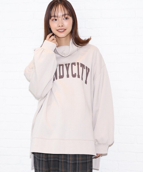 Cutie Blonde(キューティーブロンド)の「◆裏起毛ハイネックBIGチュニック(スウェット・レディース・ブラウン系その他2/ブルー/ライトベージュ/グレー系その他・00)」の4枚目の写真