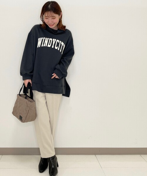 Cutie Blonde(キューティーブロンド)の「◆裏起毛ハイネックBIGチュニック(スウェット・レディース・ブラウン系その他2/ブルー/ライトベージュ/グレー系その他・00)」の12枚目の写真