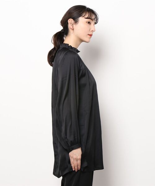 mysty woman(ミスティウーマン)の「ボリュームチュニックシャツ 263622(シャツ/ブラウス・レディース・ブラック/ブラウン/アイボリー・FREE)」の5枚目の写真
