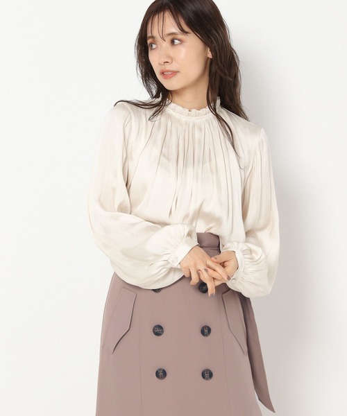mysty woman(ミスティウーマン)の「ボリュームチュニックシャツ 263622(シャツ/ブラウス・レディース・ブラック/ブラウン/アイボリー・FREE)」の11枚目の写真