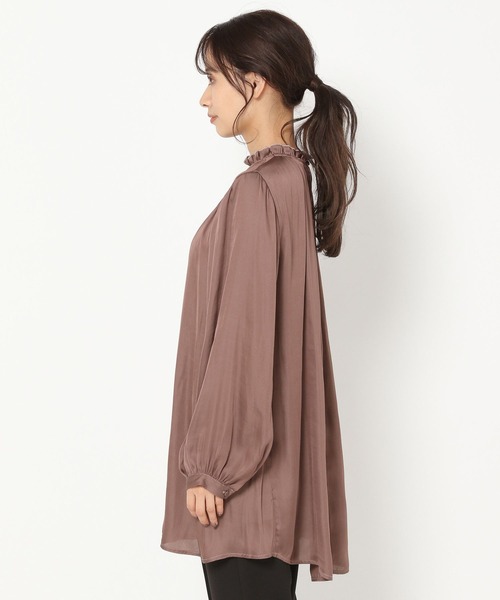 mysty woman(ミスティウーマン)の「ボリュームチュニックシャツ 263622(シャツ/ブラウス・レディース・ブラック/ブラウン/アイボリー・FREE)」の13枚目の写真