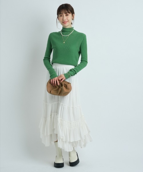 Apuweiser-riche（アプワイザーリッシェ）の「ハイネックシアーニット（ニット/セーター・レディース・ホワイト/グリーン/コーラルピンク/チャコールグレー・2）」の5枚目の写真