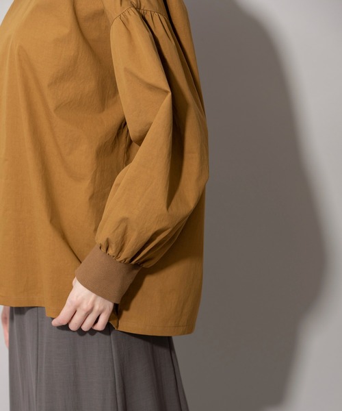 Munich(ミューニック)の「コットンタイプライタータック&ギャザーブラウス(シャツ/ブラウス・レディース・ホワイト/キャメル/ブラック・FREE)」の16枚目の写真