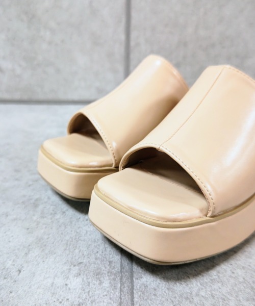 Noubel Voug Relax（ヌーベルヴォーグリラックス）の「バルキーヒールサンダル（サンダル・レディース・ホワイト/ブラック/ベージュ・LL/S/M/L）」の7枚目の写真