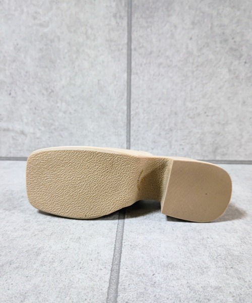 Noubel Voug Relax（ヌーベルヴォーグリラックス）の「バルキーヒールサンダル（サンダル・レディース・ホワイト/ブラック/ベージュ・LL/S/M/L）」の5枚目の写真