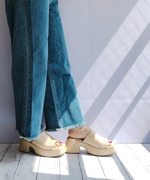 Noubel Voug Relax（ヌーベルヴォーグリラックス）の「バルキーヒールサンダル（サンダル・レディース・ホワイト/ブラック/ベージュ・LL/S/M/L）」の21枚目の写真