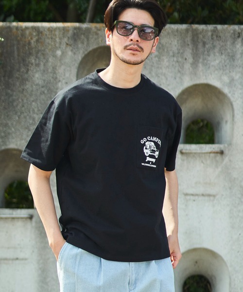 ADPOSION（アドポーション）の「【JIMNY×WILDERNESS EXPERIENCE】 別注グラフィックプリントTシャツ（Tシャツ/カットソー・メンズ・ホワイト系1/ホワイト系2/ホワイト系3/ブラック系1/ブラック系2/ブラック系3/グリーン系1/グリーン系2/グリーン系3・MEDIUM/LARGE/X-LARGE）」の5枚目の写真