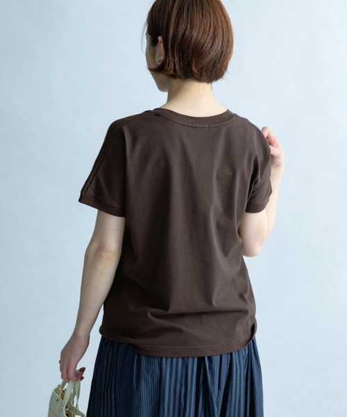 FORK&SPOON（フォークアンドスプーン）の「FORK&SPOON　オーガニックコットンワイドTシャツ（Tシャツ/カットソー・レディース・ブラウン/ネイビー/ブラック系その他/ホワイト系その他・1）」の19枚目の写真